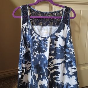 Fun tank top blue and white